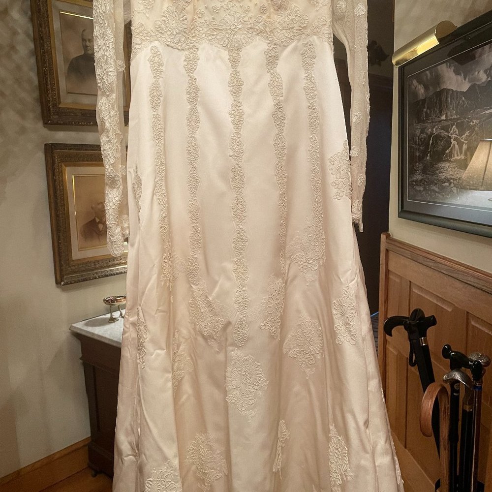 Not available- Priscilla of Boston wedding gown